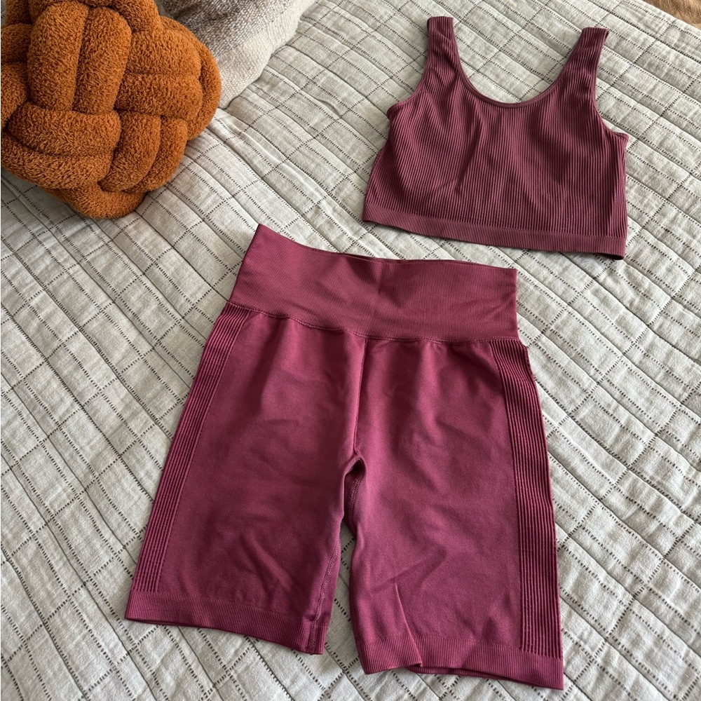 Two peoce workout set